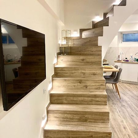 Seaside Comfy Apartment/ Palaio Faliro Athens Ngoại thất bức ảnh